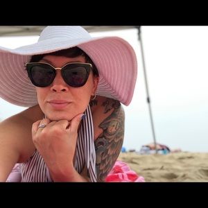 Meet your Posher, Marie